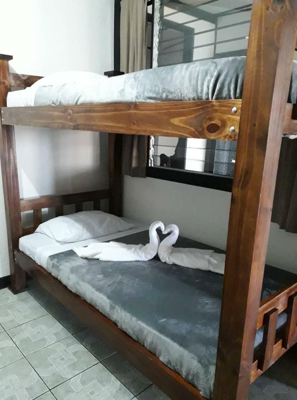 Hostel California Monteverde ภายนอก รูปภาพ
