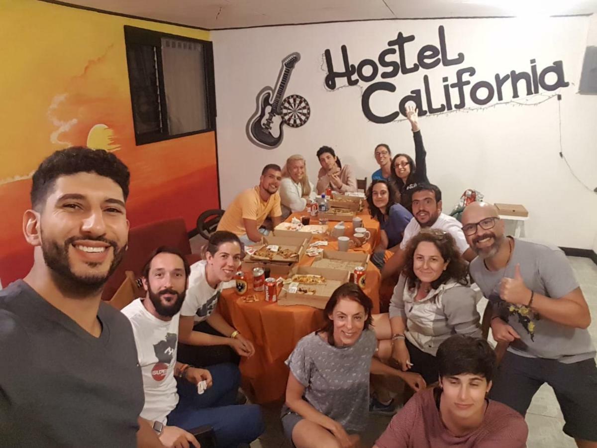 Hostel California Monteverde ภายนอก รูปภาพ